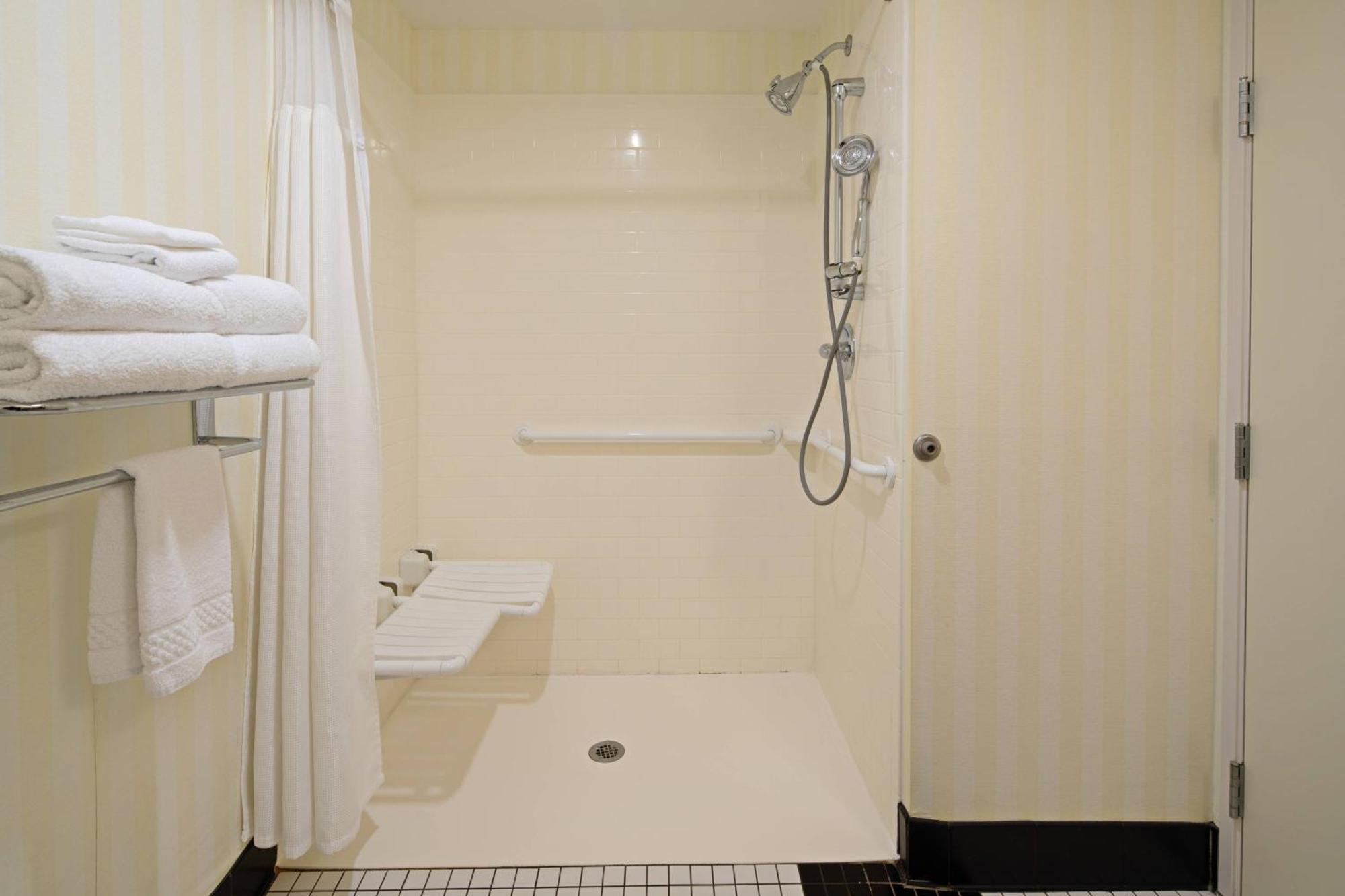 Fairfield Inn & Suites Seattle Bremerton Eksteriør billede